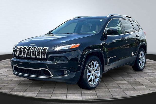 2018 Jeep Cherokee Limited in Diamond Black Crystal Pearlcoat — front three-quarter view