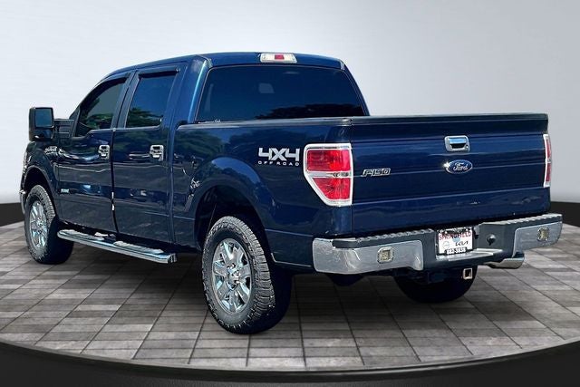 2014 Ford F-150 — interior view