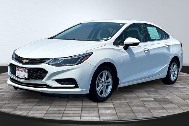 2018 Chevrolet Cruze LT in Summit White — front three-quarter view