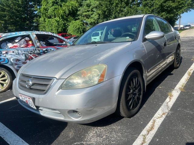 2003 Nissan Altima 2.5 S in Sheer Silver Metallic — front three-quarter view