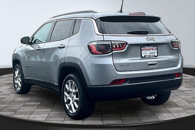 2022 Jeep Compass — interior view