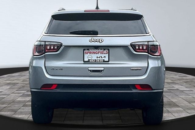 2022 Jeep Compass — detail view