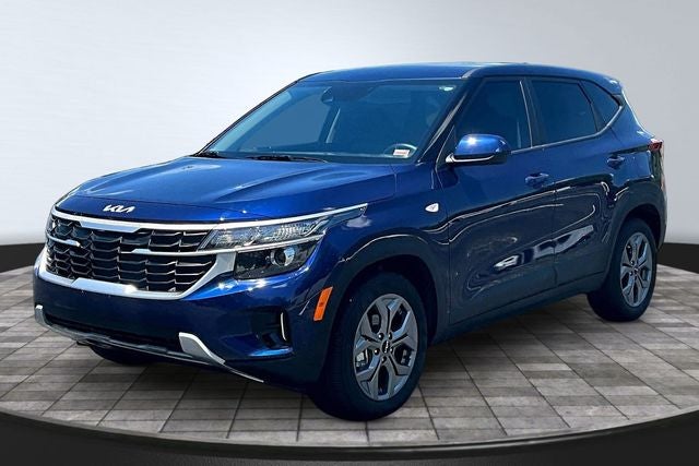 2026 Kia Seltos LX in Dark Ocean Blue — front three-quarter view